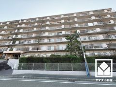 「鳴尾東小学校」まで徒歩6分。低学年のお子様も安心して通学していただけます。