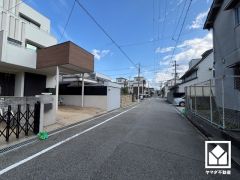 「万代尼崎西店」まで徒歩4分など、徒歩5分圏内に買い物施設が複数揃う、生活便利な環境です。