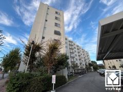 洗練された雁行設計のデザインと堅牢な造り。美しさと安心を兼ね備えた、心地よい住まい。