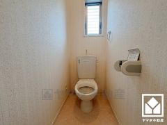 トイレが1階と2階にあるので、朝の忙しい時間にも混雑せず快適です。