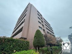 廊下物入やトランクルームなど他にも収納が多数あり、住空間を広々お使いいただけます。