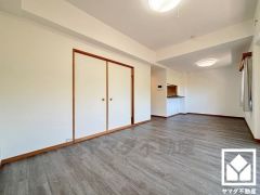 隅々まで光が降り注ぎ、明るく心地の良い空間。