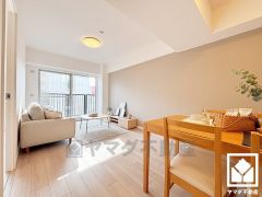 自然光を取り込む、開放感あふれる暮らし。隅々まで光が降り注ぎ、明るく心地の良い空間。