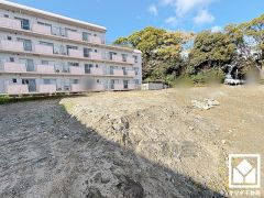 ZEH水準の高い省エネ性能を備えており、光熱費などのランニングコストを抑えられます。夏は涼しく、冬は暖かい、季節に関わらず快適に過ごせる住宅です。