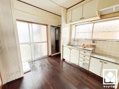 自然光を取り込む、開放感あふれる暮らし。隅々まで光が降り注ぎ、明るく心地の良い空間。