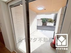 3段階中最も高いレベルの耐震等級3を取得。災害復興拠点に求められる水準の耐震性を備えた住宅で、安心してお住まいいただけます。