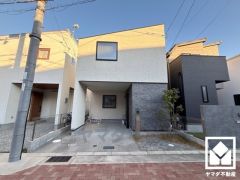 家族のごはん作りがはかどる。同時調理ができる3口コンロ付き。