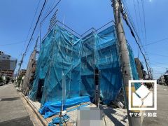 突然の来訪時でも安心なモニター付きインターホンを完備。お留守番中のお子様でも簡単に来訪者の確認ができます。