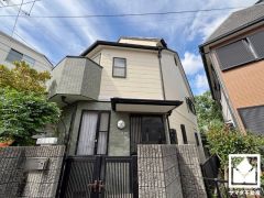 駐車スペース確保。重い荷物や雨の日の移動もスムーズで、快適なカーライフを実現。