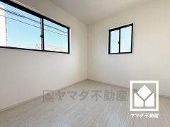 全居室フローリングでお掃除ラクラク。全居室収納もございますので、お部屋の広さを最大限に活用できます。