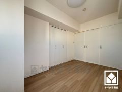 全居室フローリングでお掃除ラクラク。全居室収納もございますので、お部屋の広さを最大限に活用できます。