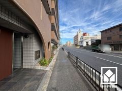 フルフラット設計のマンションです。段差が少ないためお掃除がしやすく、お子様やご高齢の方もつまずく心配がないので安全にお住まいいただけます。