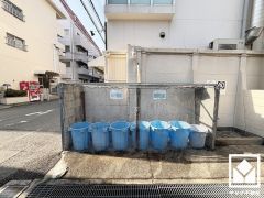 清潔なゴミ出し場で気持ち良くお使い頂けます。