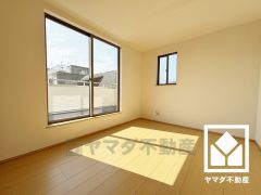 全居室2面採光。明るい陽光がたっぷり差し込む心地よい生活空間です。