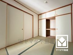 畳の香りに包まれる、心落ち着く和の空間。忙しい日常の中で、ほっと一息つける癒しの住まい。