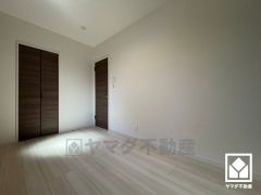 全居室フローリングでお掃除ラクラク。全居室にウォークインクローゼットもございますので、お部屋の広さを最大限に活用できます。