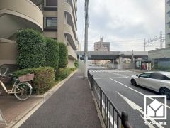 室内フルリフォーム済の大変綺麗なお部屋です。空き物件につき、ご内覧可能となっております。当日案内も可能ですのでぜひお問い合わせください。事前にご予約頂きましたら、営業時間外のご案内等も可能です。