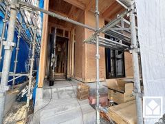 室内洗濯機置場がございますので、天候に左右されず洗濯していただけます。