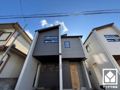 「ディスカウントドラッグコスモス南武庫之荘店」まで徒歩3分、「ローソン尼崎水堂町店」まで徒歩6分、「フレンドマート尼崎水堂店」まで徒歩7分など、お買い物施設が徒歩圏内に複数あり便利な住環境です。