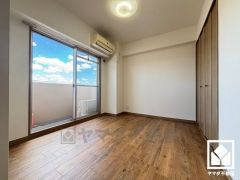 全室に窓がございます。明るい陽光がたっぷり差し込む心地よい生活空間です。