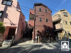 「スギドラッグ東園田店」まで徒歩4分、「業務スーパー園田店」まで徒歩8分など、お買い物施設が徒歩圏内に複数あり便利な住環境です。