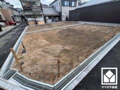 駐車スペース確保。玄関のそばで荷物の上げ下ろしができるので便利です。ご成約でヤマダポイントプレゼント中です。お問合せお待ちしております。