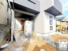 3段階中最も高いレベルの耐震等級3を取得。災害復興拠点に求められる水準の耐震性を備えた住宅で、安心してお住まいいただけます。制震ダンパーも搭載し繰り返す地震にも強い住宅です。