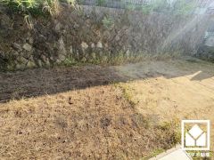 広々としたお庭があるから、子どもたちは思いきり走り回れる。休日は家族でバーベキューやプール遊びを楽しめる、笑顔あふれる住まい。