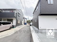 閑静な住宅街にあり、静かな環境で落ち着いた生活をお送りいただけます。