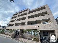 阪急電鉄神戸線「武庫之荘」駅まで徒歩約23分の立地。毎日の通勤・通学だけでなく、休日のお出かけまで利便性に優れています。