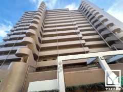 「香櫨園小学校」まで徒歩7分。低学年のお子様も安心して通学していただけます。