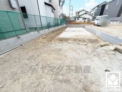 突然の来訪時でも安心なモニター付きインターホンを完備。お留守番中のお子様でも簡単に来訪者の確認ができます。