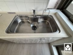 清潔感あふれるシンクで、毎日を気持ちよくスタート。