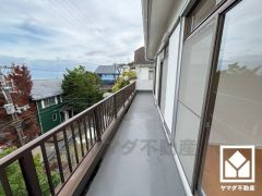 奥行きがあり広々としているため、お洗濯物もたっぷりと干す事ができます。