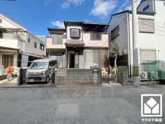 閑静な住宅街にあり、静かな環境で落ち着いた生活をお送りいただけます。