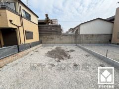 広々15.5帖のLDKが魅力。家族全員がリラックスできる、ゆったりとした快適リビングで温かい団らんの時間を。