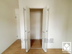 大きなクローゼットなので整理整頓しやすいです。