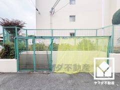 清潔なゴミ出し場で気持ち良くお使い頂けます。