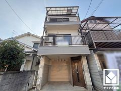 落ち着いた色合いと品のあるデザイン。帰るたびに安心感を感じられる佇まい。