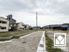 防犯性の高いスマホアプリで施解錠可能なタグキー搭載の玄関扉です。