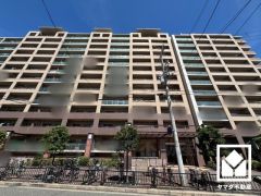 安心と快適を兼ね備えたマンション。オートロック＆宅配ボックス完備で、暮らしの利便性を高めます。