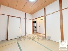 約6帖の1階和室です。全居室6帖のゆとりある居住空間?で、広々お使いいただけます。