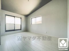 全室2面採光。明るい陽光がたっぷり差し込む心地よい生活空間です。