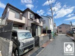 調理に手間がかかりがちな肉や魚を、短時間でサッと焼き上げることができるグリル付き。