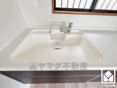 清潔感あふれるシンクで、毎日を気持ちよくスタート。