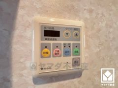 浴室乾燥機付き。雨の日の洗濯や花粉・ウイルス対策にも。