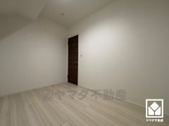 たっぷり収納できる約4.37帖の納戸付きだから、家の中をもっとスッキリ。季節の荷物や趣味の道具もしっかり収納。