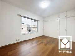 全居室に窓がございます。明るい陽光がたっぷり差し込む心地よい生活空間です。