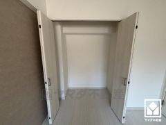 穏やかな暮らしを支える、豊かな収納。大きなクローゼットなので整理整頓しやすいです。