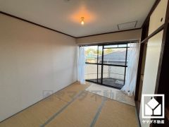 約6帖の和室です。お子様のお部屋などにも丁度良い広さです。